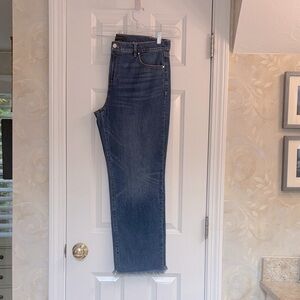 Ann Taylor The Straight Mid Rise Frayed Bottom Jeans. EUC